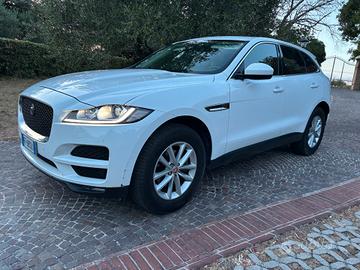 Jaguar F-Pace 2.0 D 180 CV Prestige