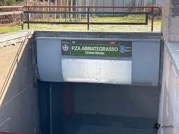 Stanza libera da subito in zona Abbiategrasso M2