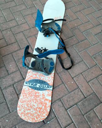 Tavola da Snowboard con 2 paia di attacchi inclusi