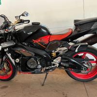 Aprilia RSV 1000 R 2004