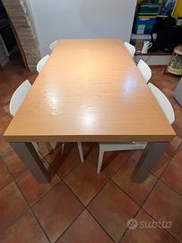 Tavolo da pranzo allungabile