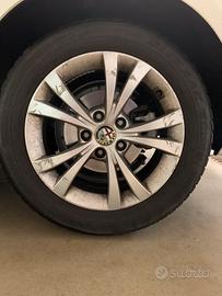4 Cerchi in lega r. 16  Alfa Giulietta+Gomme