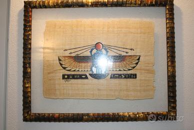 Quadro con papiro egizio con scarabeo, conosciuto