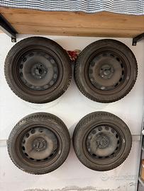 Pneumatici invernali Pirelli