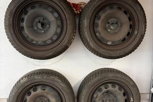 Pneumatici invernali Pirelli