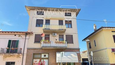 Appartamento con scorcio del Lago con due camere