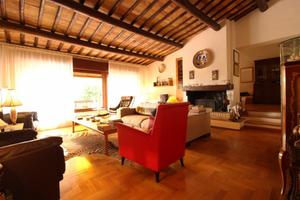 VILLA SINGOLA A TERAMO