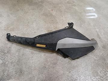 carena laterale sottosella destra NRG 