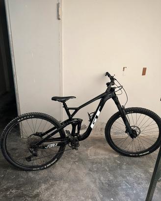 bici GT alu force enduro