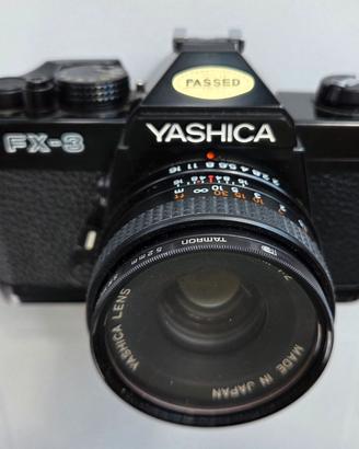 Yashica FX3 reflex completa di obiettivi 28-50-135
