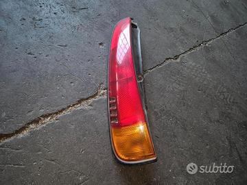 Stop Posteriore Sinistro Per Daihatsu Terios 1999