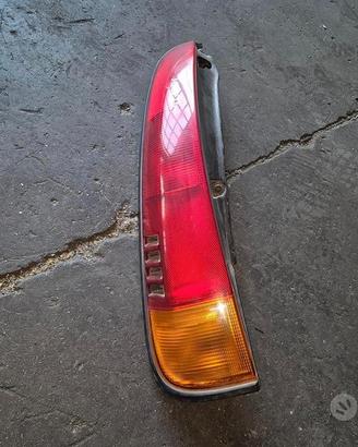 Stop Posteriore Sinistro Per Daihatsu Terios 1999