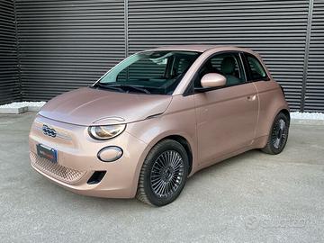 FIAT 500 Electric Icon 43 kW/Max 118 CV
