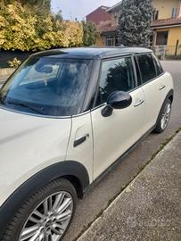 mini cooper d 5 porte