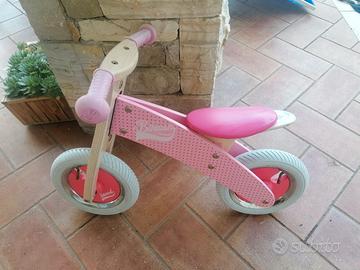 bicicletta senza pedali