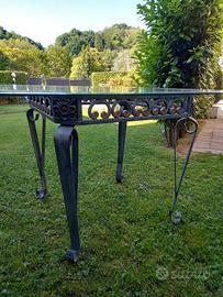 Tavolo da giardino 
