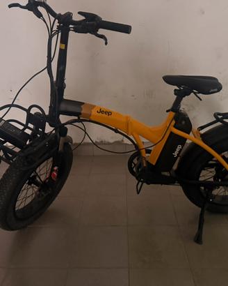 Bicicletta elettrica Jeep pedalata assistita