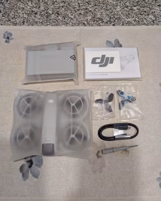 DJI Neo fly more combo NUOVO sigillato