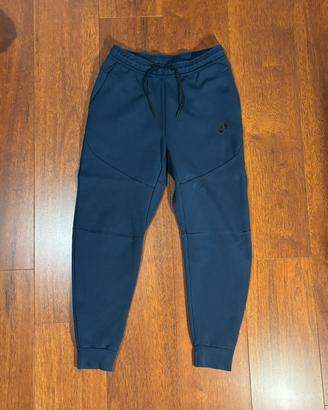 Nike tech fleece