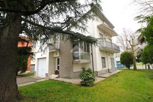 VILLA SINGOLA A IMOLA