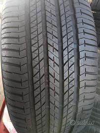 gomme 255/55/17.  104v