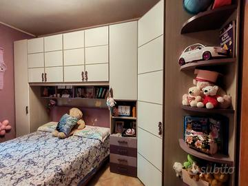 Cameretta a ponte con cabina armadio 