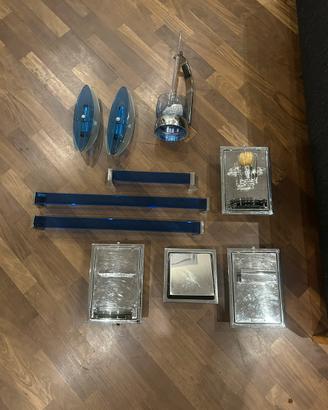 Set bagno vintage, vetro blu e acciaio