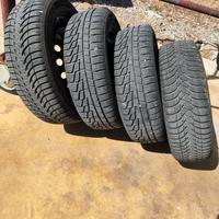 Pneumatici invernali Michelin 185/60/R15 + cerchi