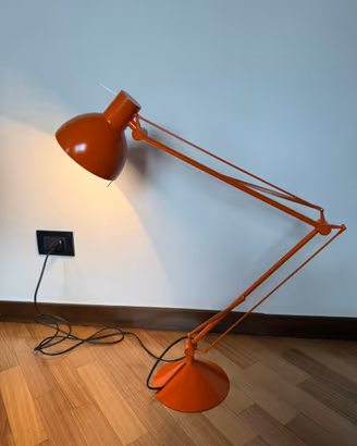 Flos Archimoon Classic di Philippe Starck