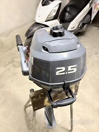 Motore fuoribordo Yamaha 2,5hp gambo lungo