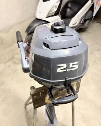 Motore fuoribordo Yamaha 2,5hp gambo lungo