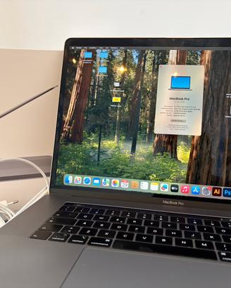 MacBook Pro 15,4 2018 i7 16gb touchbar