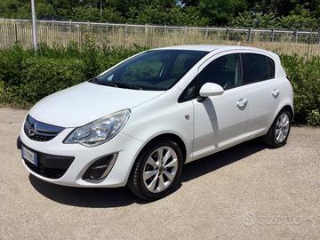 Opel Corsa 1.2 85CV 5 porte GPL-TECH Club