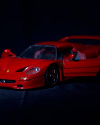 Modellino Ferrari F50 - Scala 1:18 (Rosso Corsa)