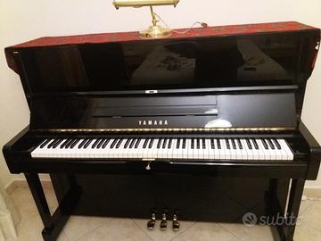 Pianoforte verticale Yamaha U1 laccato nero