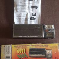 Carica batterie a cellule solari orientabile