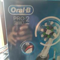 Spazzolino da denti elettrico Oral B Pro 2 2500