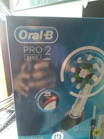 Spazzolino da denti elettrico Oral B Pro 2 2500