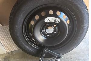 Kit ruotino crick e chiave captur  dal 2020 in poi