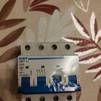 interruttore magnetotermico CHINT 32A