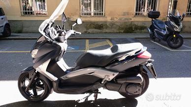 Yamaha X Max 250