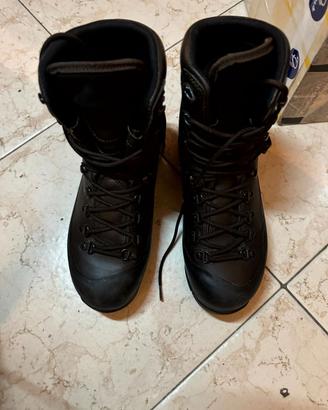Scarponi montagna trekking esercito n43