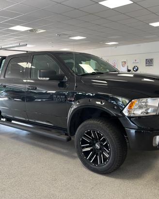 Dodge RAM 1500 5.7 V8 GPL 395cv Crew cab at8