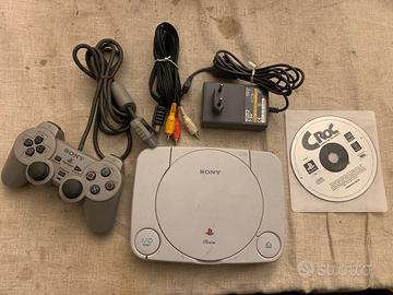 Sony PS One con un gioco
