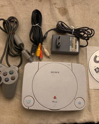 Sony PS One con un gioco