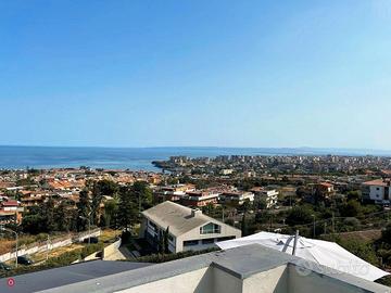Catania/Cannizzaro, elegante appartamento di 155 m