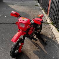 Moto cross a batteria