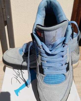 Air Jordan 4 Retro "University Blue" taglia 44
