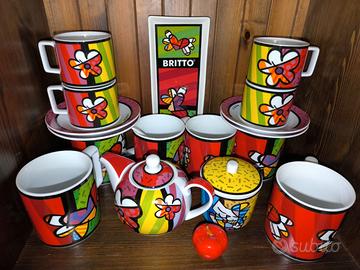 Teiera+tazze+tutto ciò che è in foto