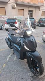 Piaggio Beverly 400 